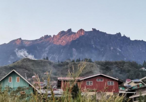 Strawberry Rest House Mesilou Kundasang